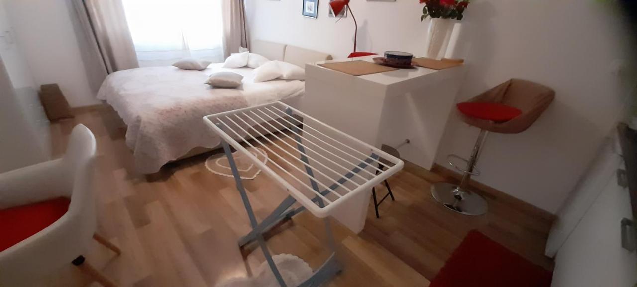 Klara Studio Apartman Split Exteriör bild